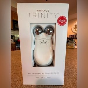 Like New, NuFace Trinity Advanced Facial Toning Device